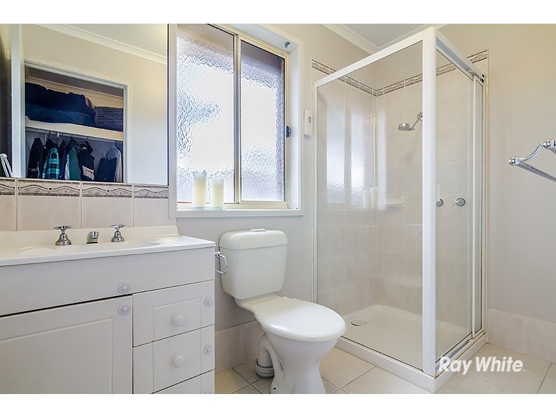 35 Genista Road, Cranbourne West VIC 3977