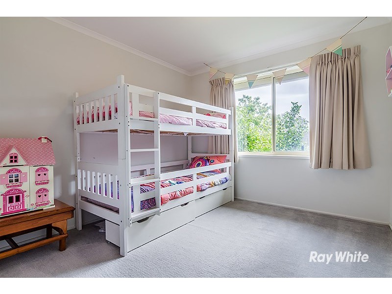 35 Genista Road, Cranbourne West VIC 3977