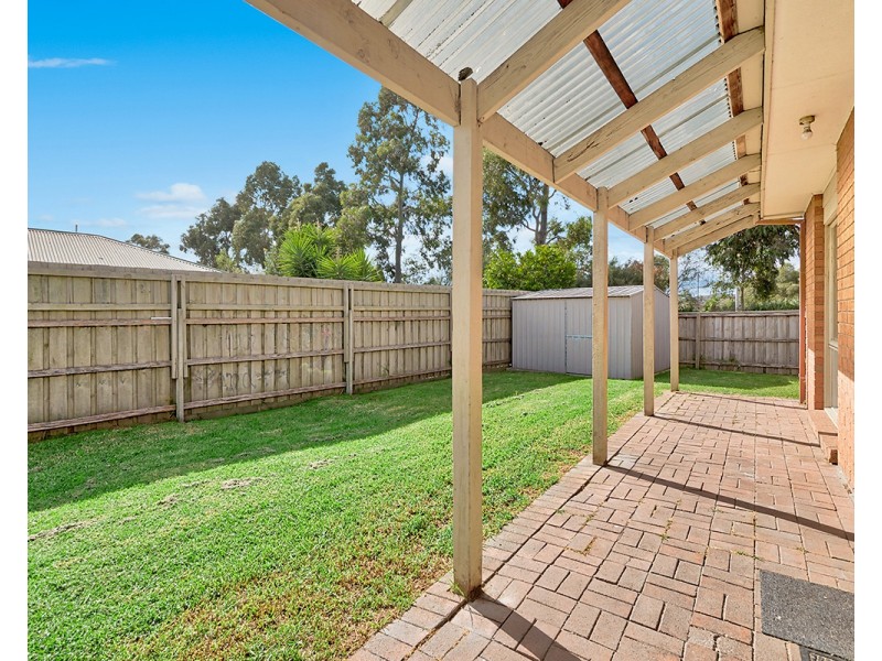6 Broome Crescent, Cranbourne North VIC 3977