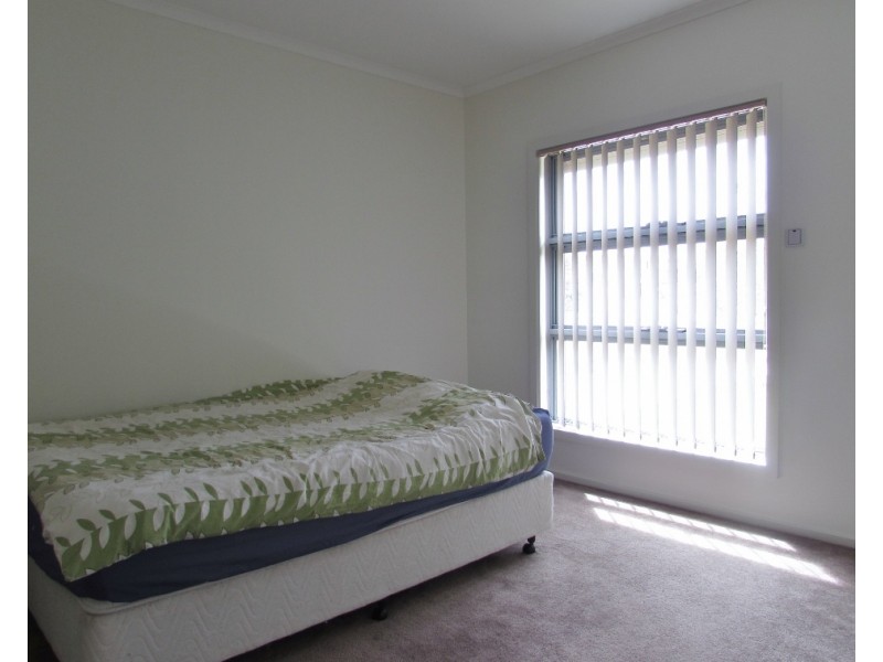 84 Springhill Drive, Cranbourne VIC 3977