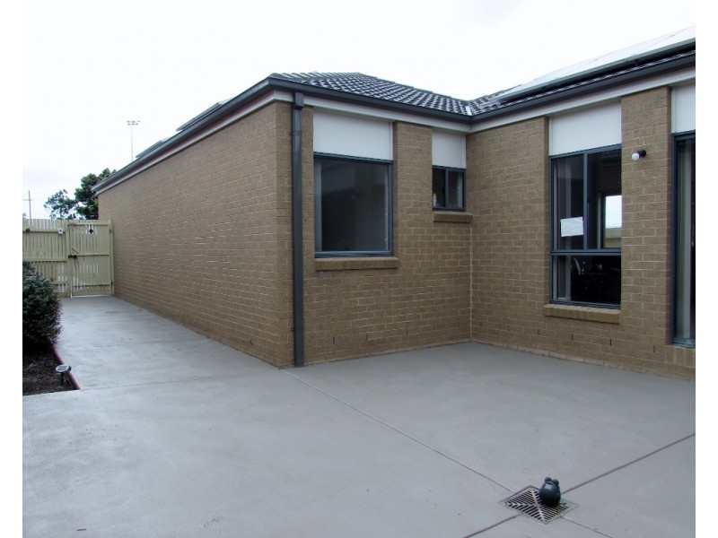 84 Springhill Drive, Cranbourne VIC 3977