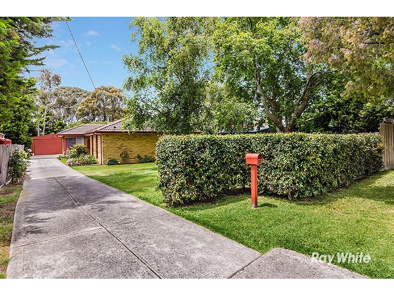37 Arleon Crescent, Cranbourne VIC 3977