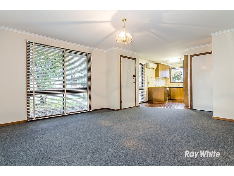2a Alexander Street, Cranbourne VIC 3977