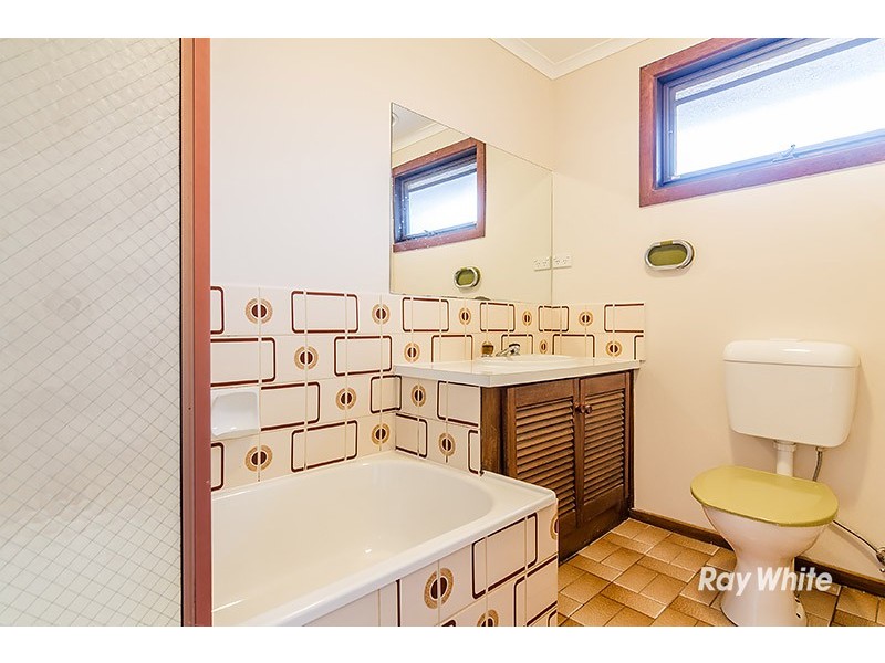 2a Alexander Street, Cranbourne VIC 3977