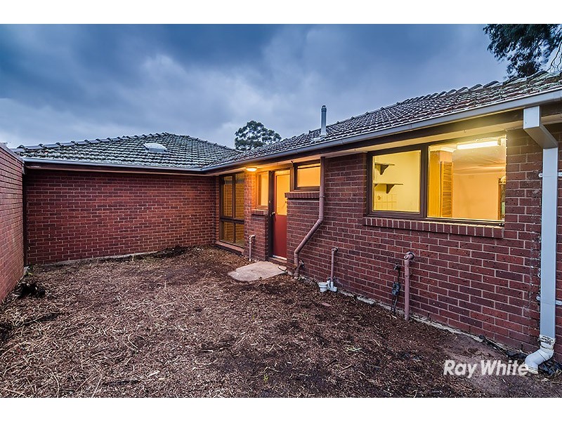 2a Alexander Street, Cranbourne VIC 3977
