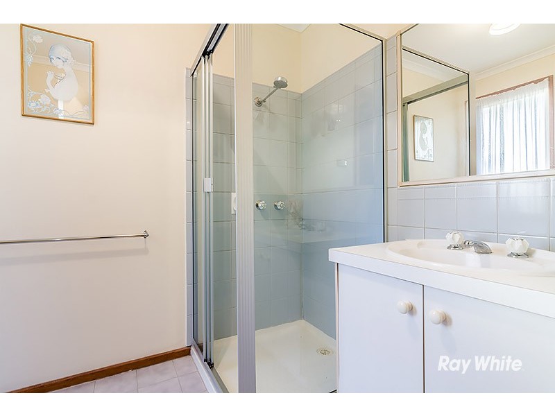 5 Salignus Court, Narre Warren VIC 3805