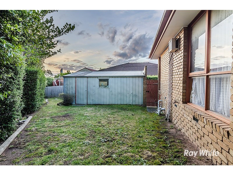 5 Salignus Court, Narre Warren VIC 3805