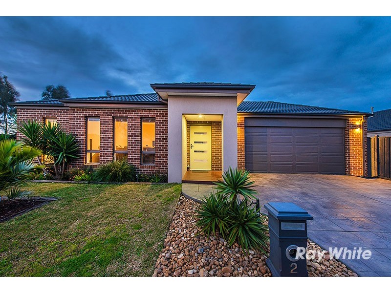 2 Thunderbolt Drive, Cranbourne East VIC 3977