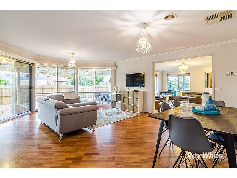 22 The Parkway, Hampton Park VIC 3976