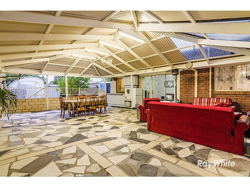 2 Linmac Drive, Hampton Park VIC 3976