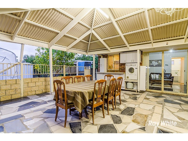 2 Linmac Drive, Hampton Park VIC 3976