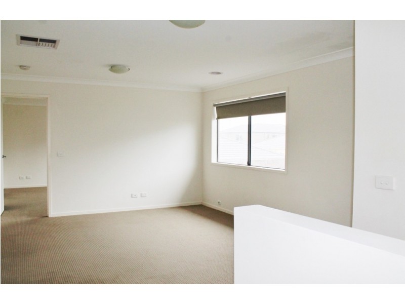 48 Featherbrook Drive, Point Cook VIC 3030