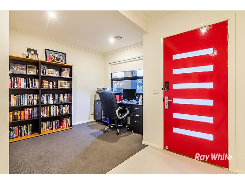 16 John Russell Road, Cranbourne West VIC 3977