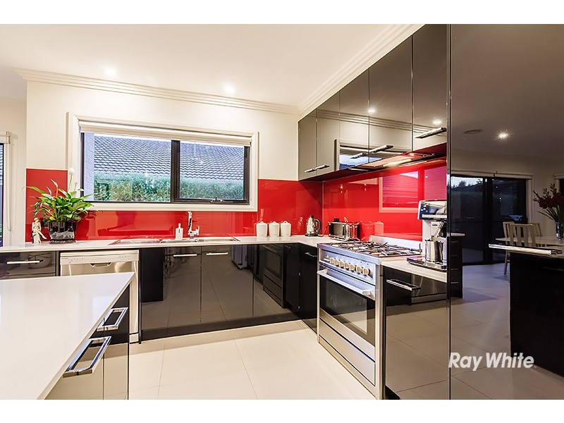 16 John Russell Road, Cranbourne West VIC 3977