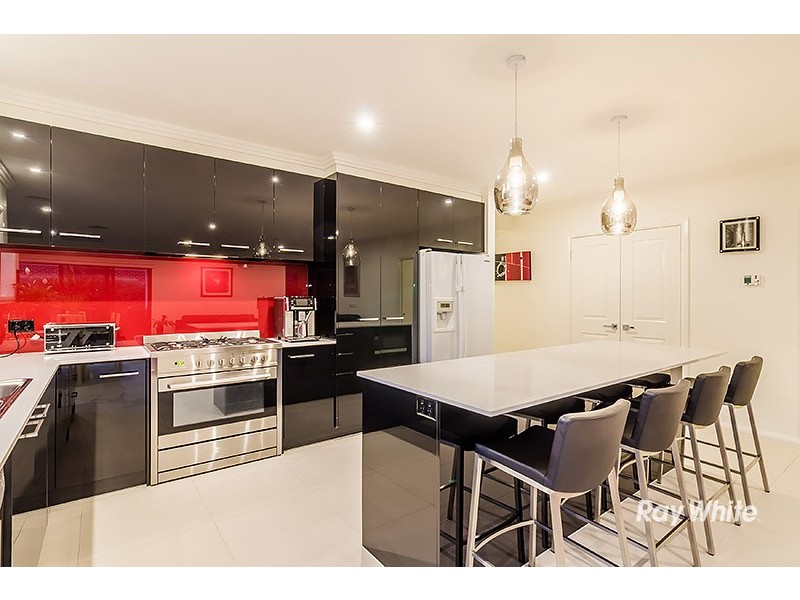 16 John Russell Road, Cranbourne West VIC 3977