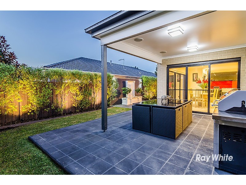 16 John Russell Road, Cranbourne West VIC 3977