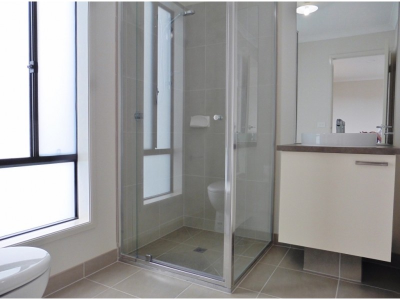 28 Cherrington Avenue, Officer VIC 3809