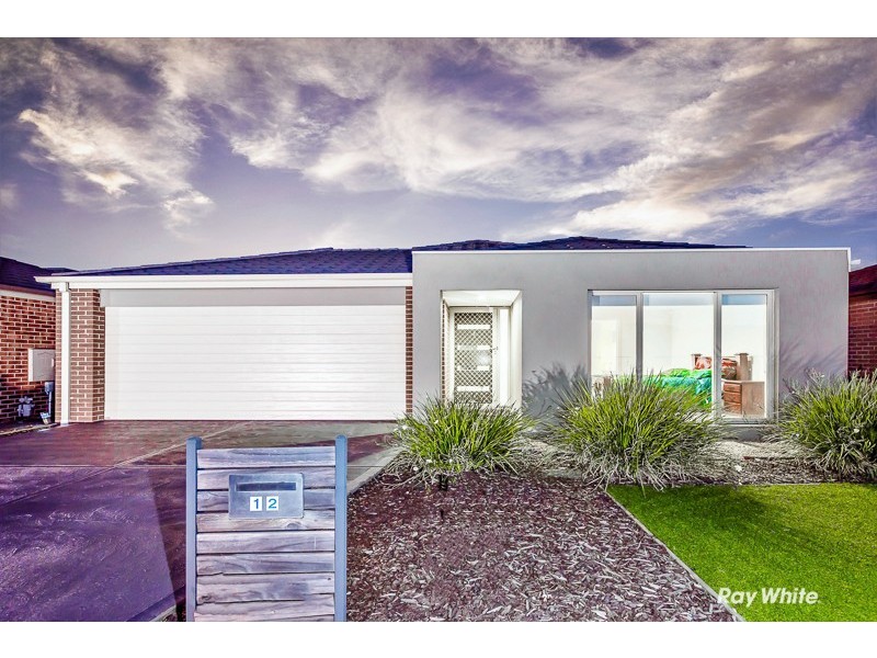 12 Celestine Drive, Officer VIC 3809