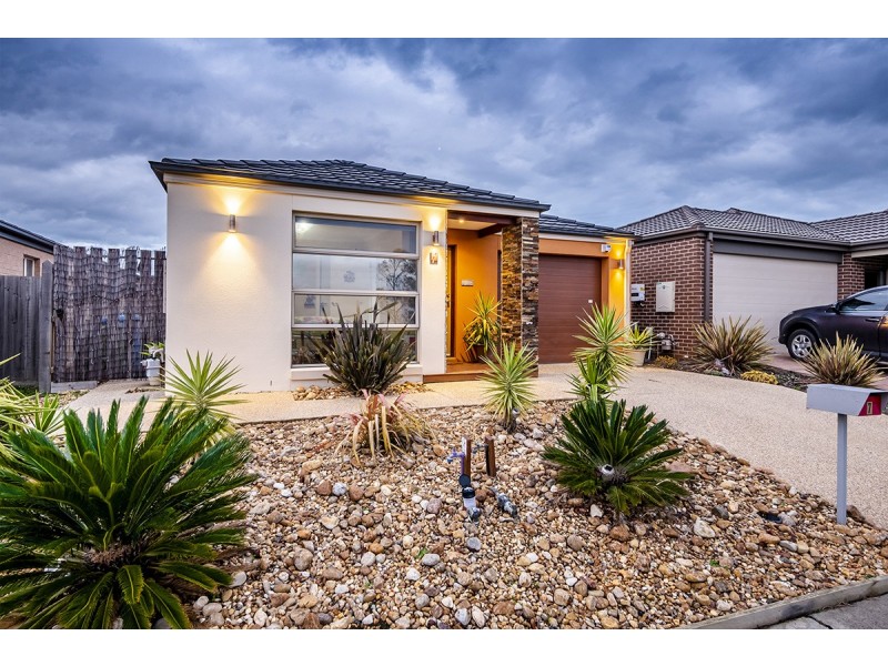 7 Elmsford Crescent, Cranbourne West VIC 3977