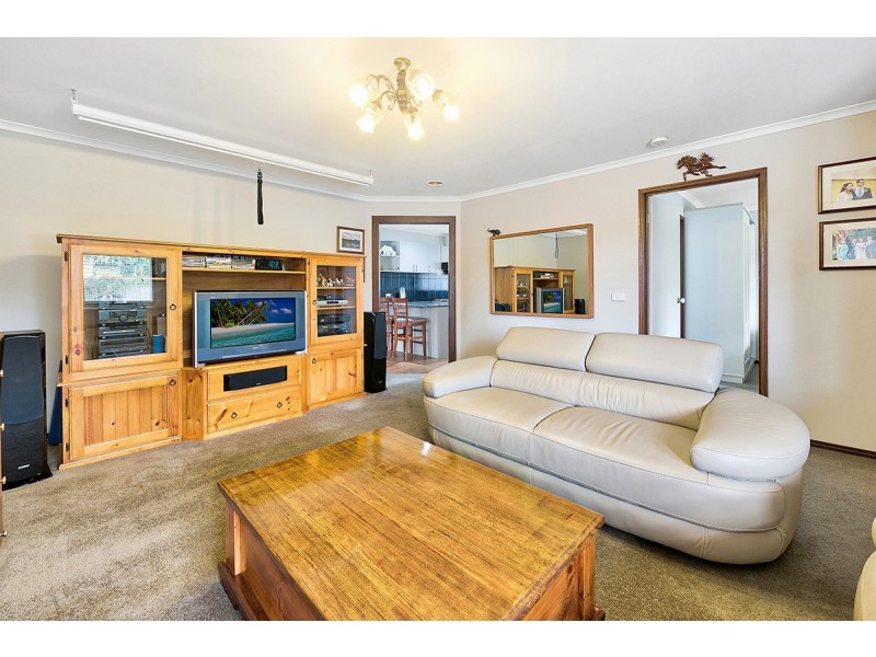 1 Monash Way, Cranbourne North VIC 3977