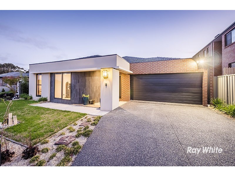 6 Chief Court, Cranbourne East VIC 3977