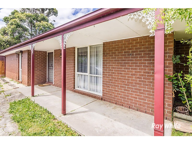 11 Thompsons Road, Cranbourne North VIC 3977