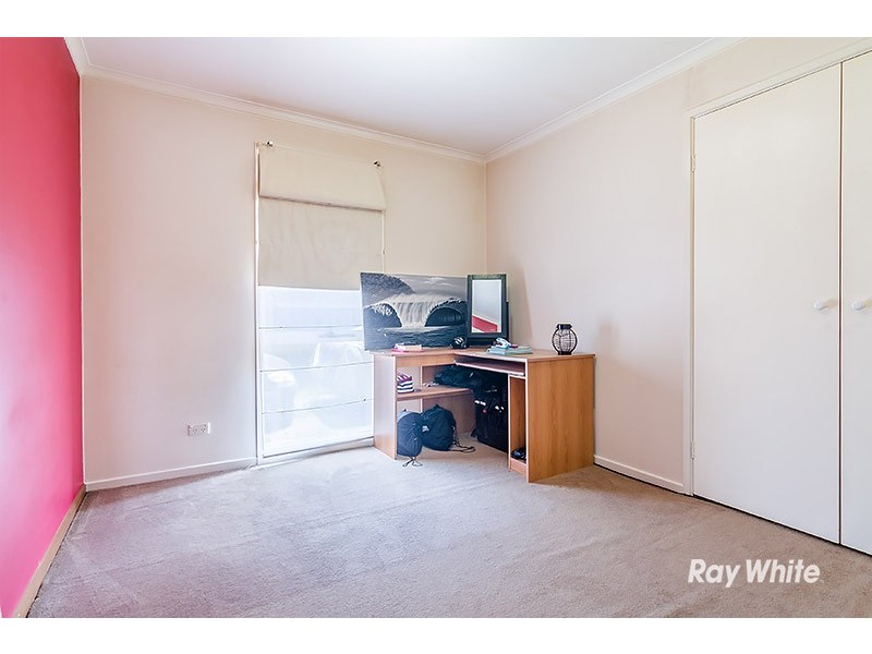 11 Thompsons Road, Cranbourne North VIC 3977