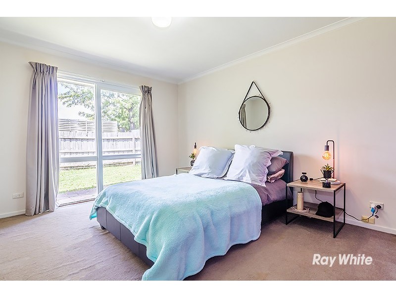 11 Thompsons Road, Cranbourne North VIC 3977