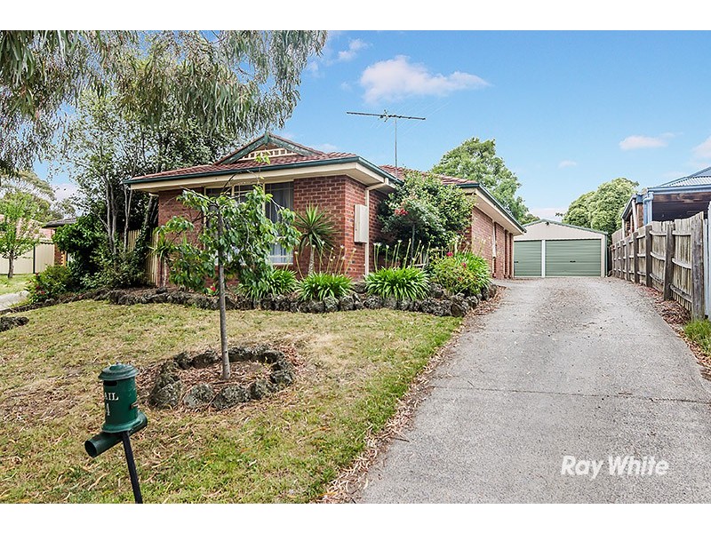 34 Meeking Drive, Pakenham VIC 3810