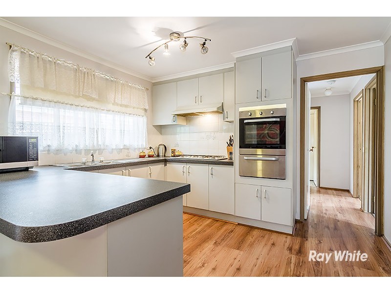 34 Meeking Drive, Pakenham VIC 3810