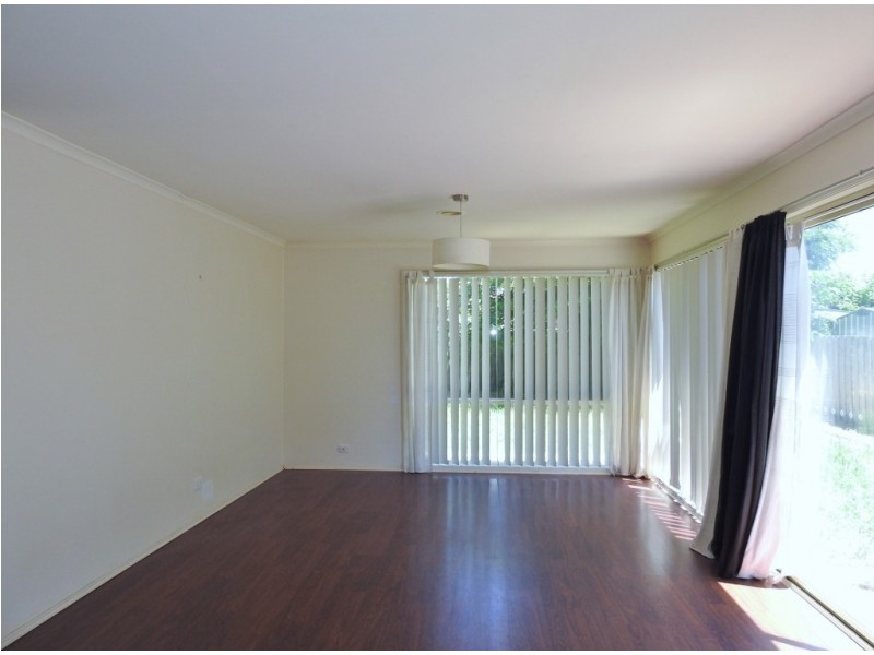 8 Michaelia Close, Cranbourne West VIC 3977