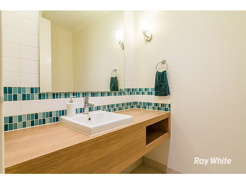 13 Sierra Boulevard, Cranbourne North VIC 3977