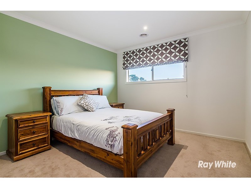 13 Sierra Boulevard, Cranbourne North VIC 3977