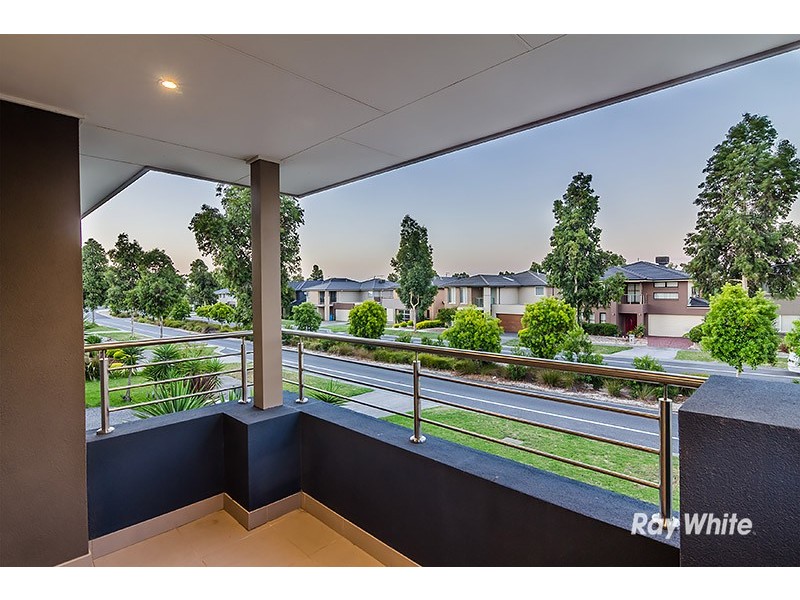 13 Sierra Boulevard, Cranbourne North VIC 3977