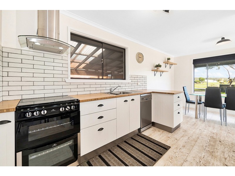 13 Pier Road, Grantville VIC 3984