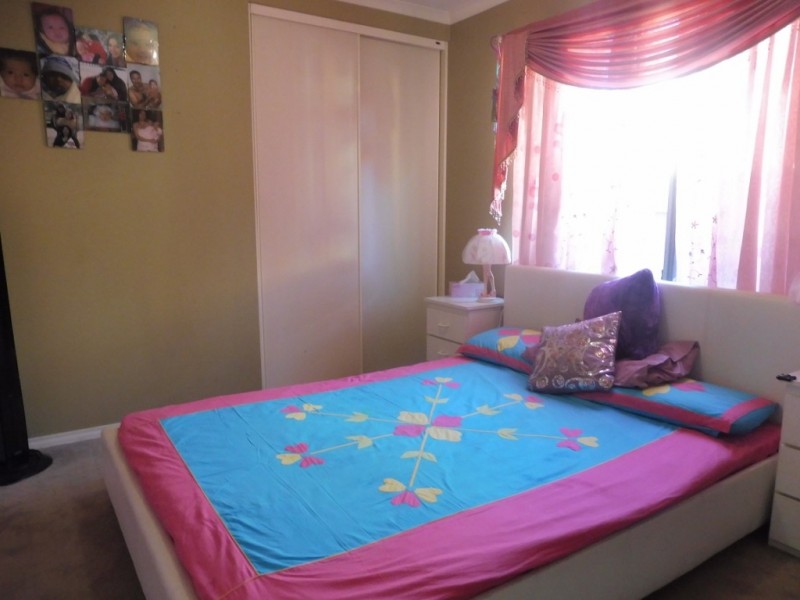 8 Fairhaven Boulevard, Cranbourne West VIC 3977