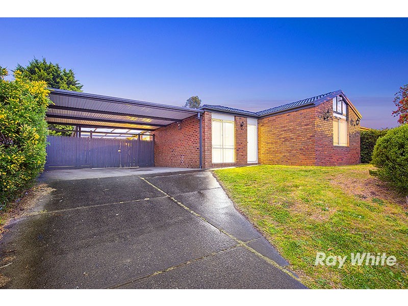 71 Courtenay Avenue, Cranbourne North VIC 3977