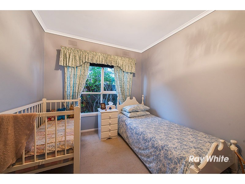 6 Greaves Street, Cranbourne VIC 3977