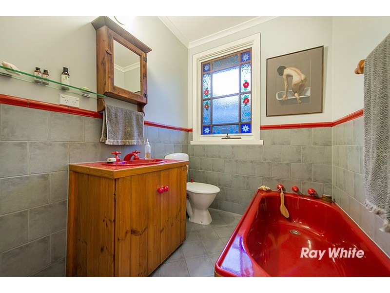 6 Greaves Street, Cranbourne VIC 3977