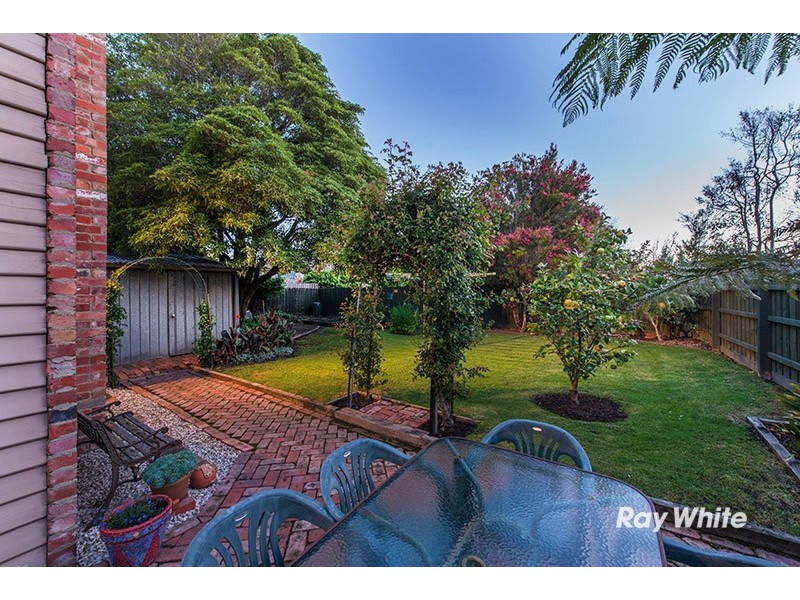 6 Greaves Street, Cranbourne VIC 3977
