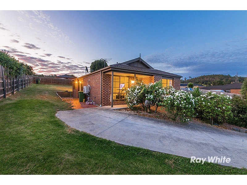 12 Redcherry Court, Pakenham VIC 3810