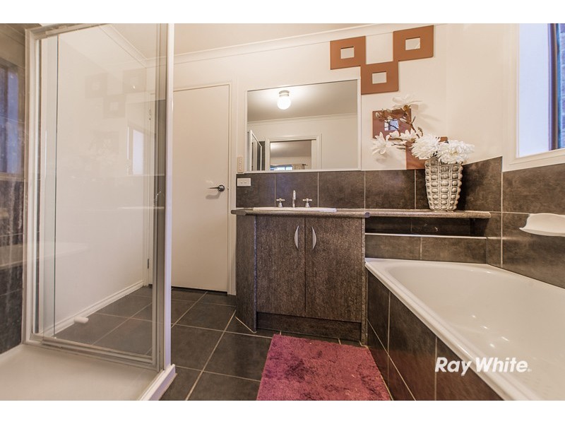 12 Redcherry Court, Pakenham VIC 3810