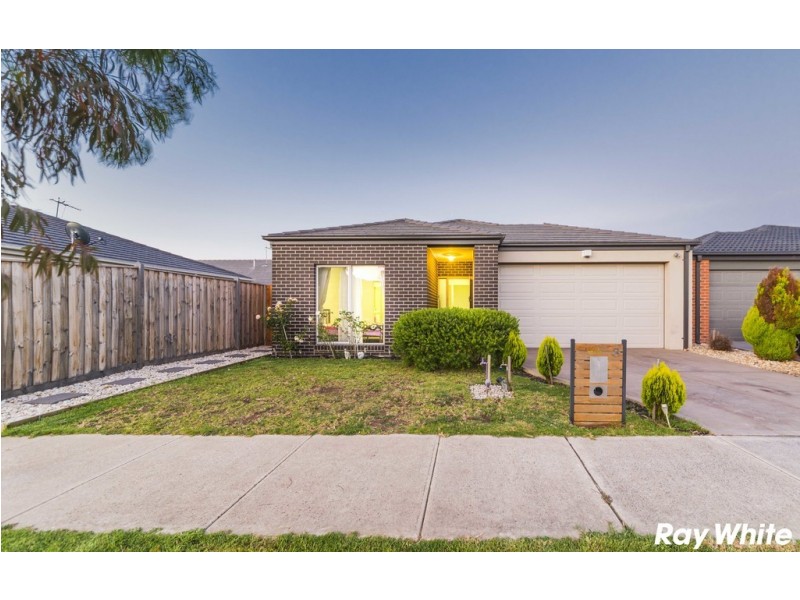 3 Scotch Lane, Cranbourne West VIC 3977