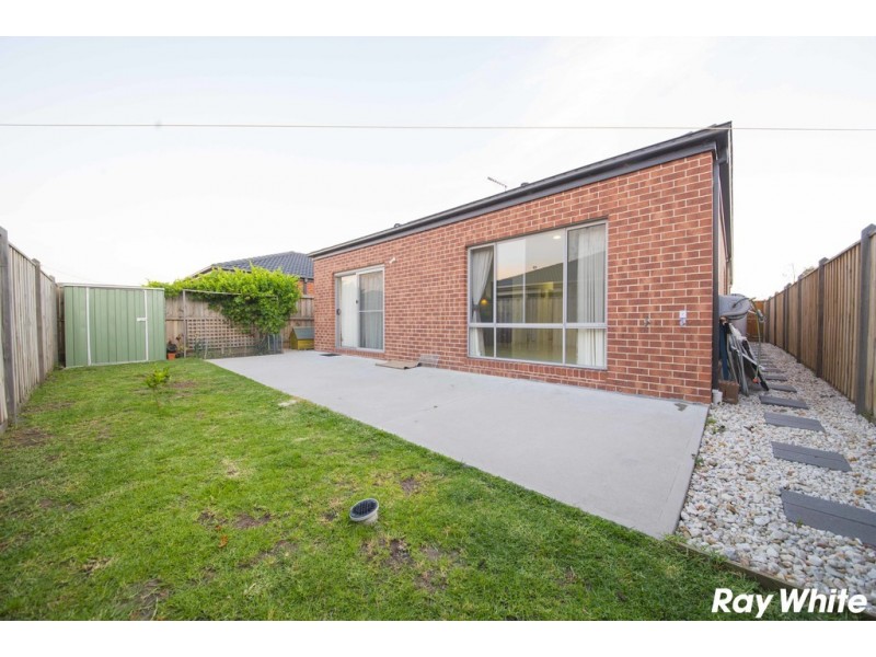 3 Scotch Lane, Cranbourne West VIC 3977