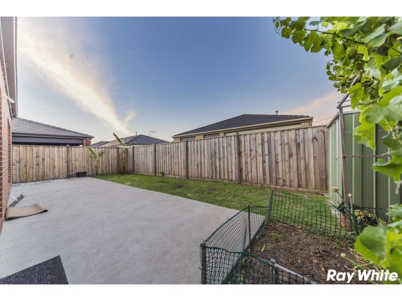 3 Scotch Lane, Cranbourne West VIC 3977