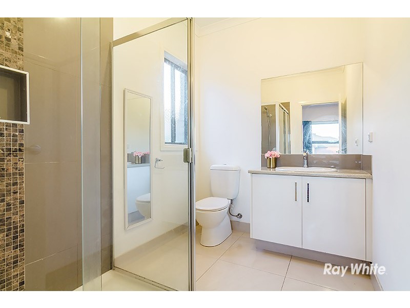 13 Shiels Street, Cranbourne East VIC 3977