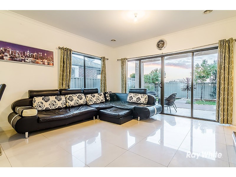 13 Shiels Street, Cranbourne East VIC 3977