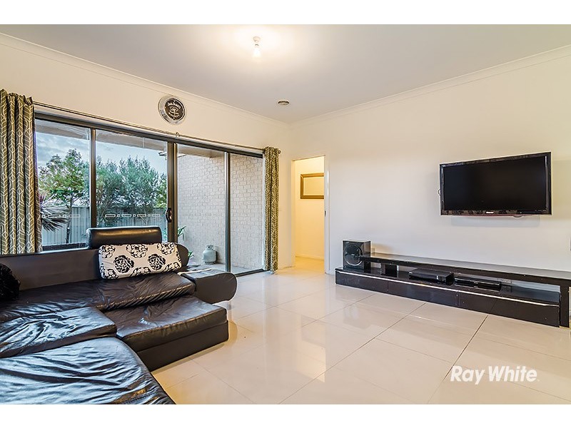 13 Shiels Street, Cranbourne East VIC 3977