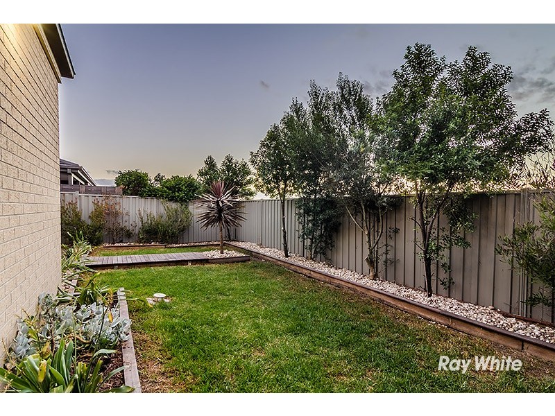 13 Shiels Street, Cranbourne East VIC 3977
