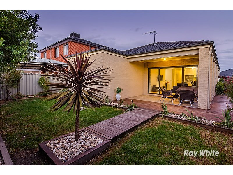 13 Shiels Street, Cranbourne East VIC 3977